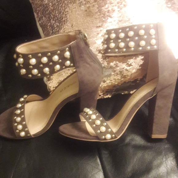 Olive Green suede pearl studded heels - Picture 2 of 4